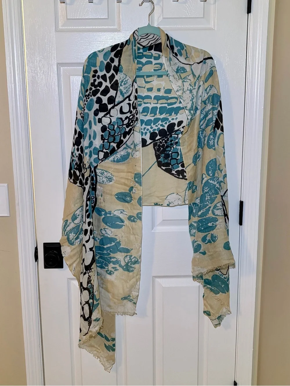 27” X 83” Blue and Cream Alligator Crocodile Print Wrap Sarong Pareo Scarf. OS